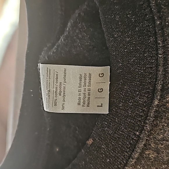 Sweatshirt - Picture 2 of 3